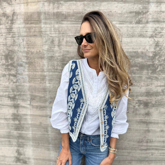 🔥Дамска винтидж жилетка с копчета отпред и бродерия